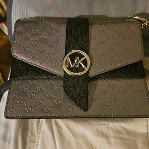 Michael kors crossbody purse Sliver